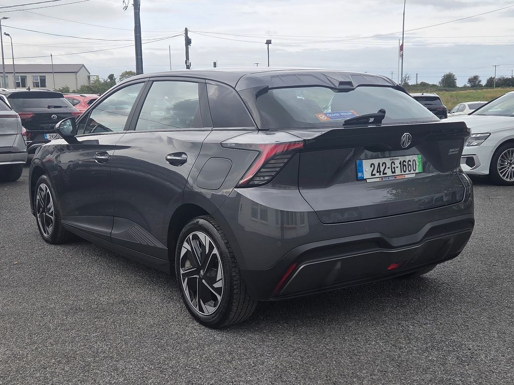2024 MG 4