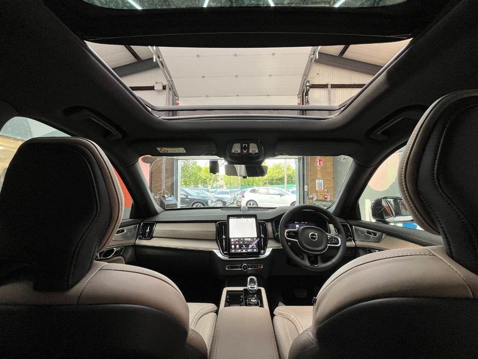 2025 Volvo XC90