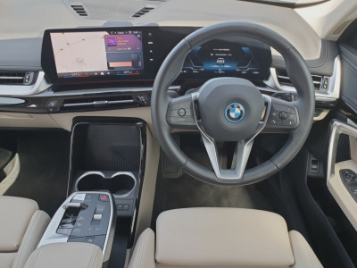 2025 BMW iX1