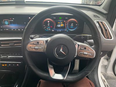 2022 Mercedes-Benz EQC