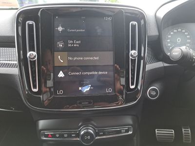 2020 Volvo XC40