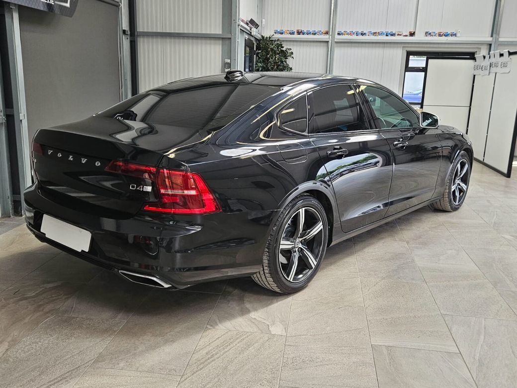 2018 Volvo S90