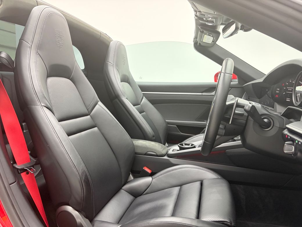 2023 Porsche 911