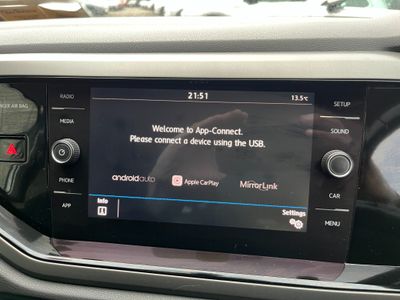 2018 Volkswagen Polo