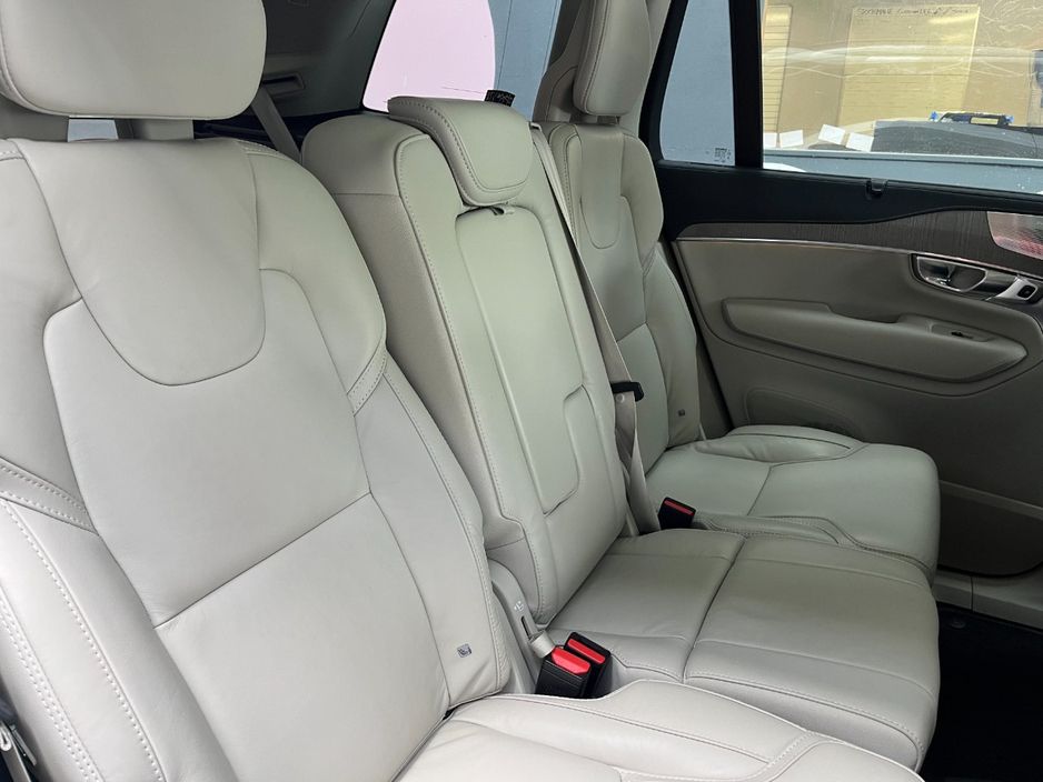 2023 Volvo XC90
