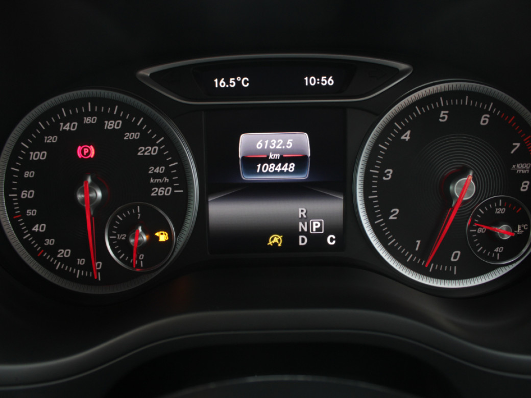 2016 Mercedes-Benz B 180