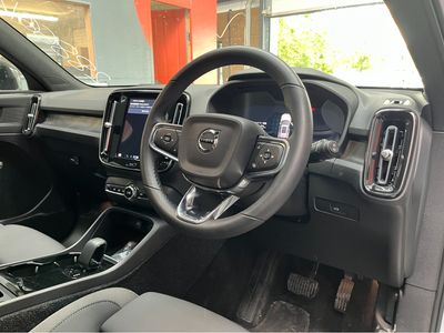2022 Volvo XC40