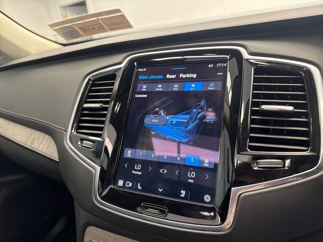2023 Volvo XC90