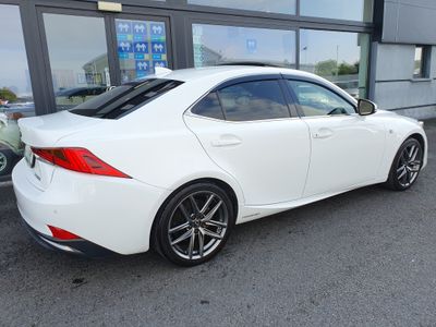 2020 Lexus IS 300h