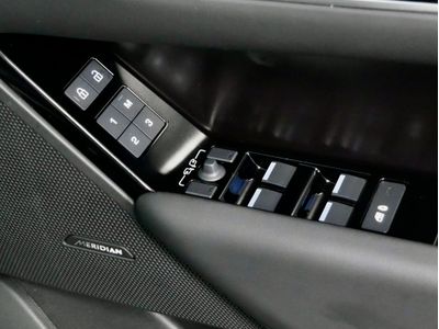 2025 Land Rover Range Rover Velar