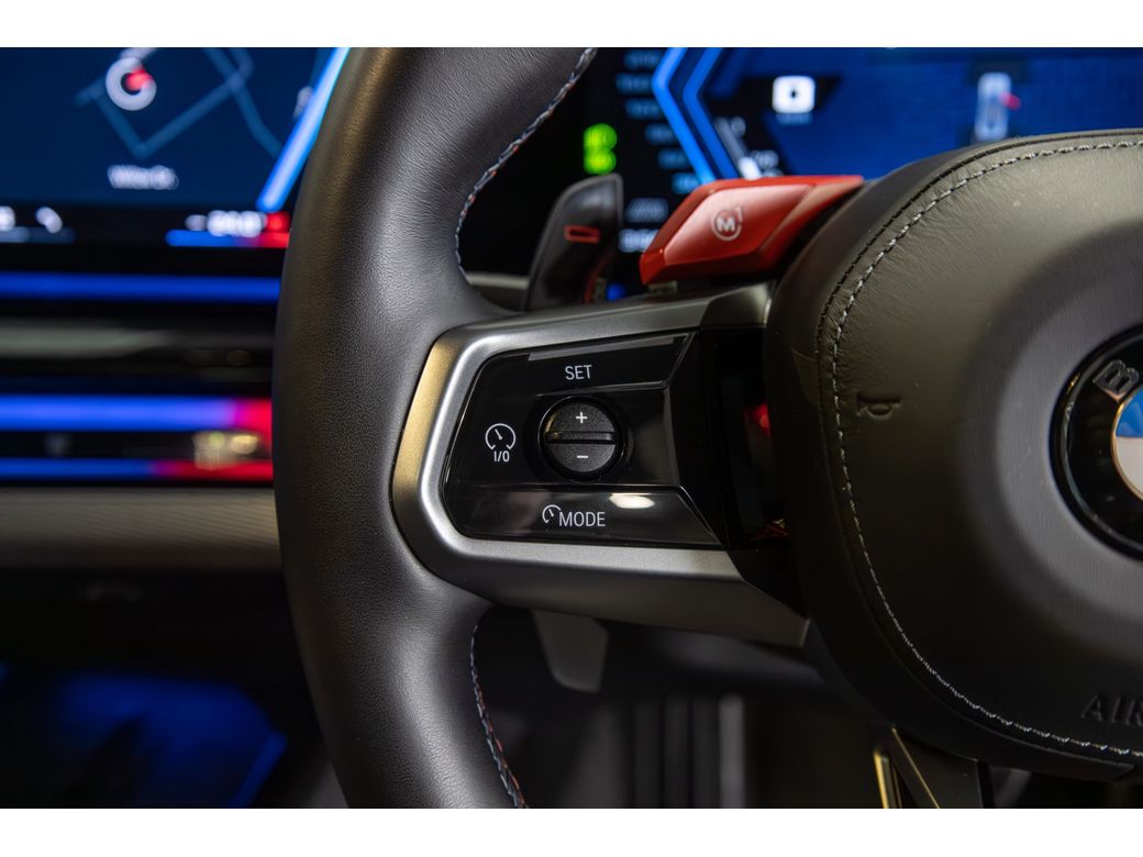 2025 BMW M5