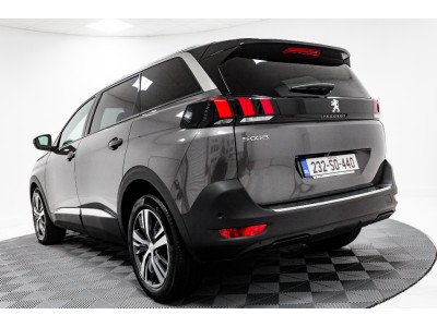 2023 Peugeot 5008