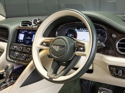 2023 Bentley Bentayga