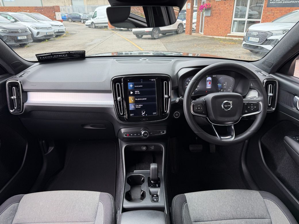 2023 Volvo XC40