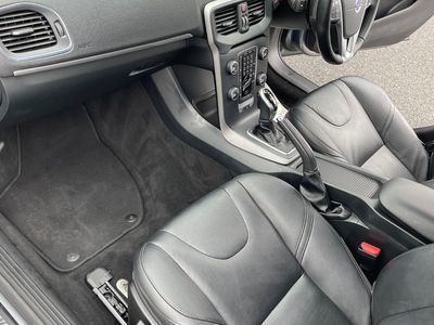 2015 Volvo V40