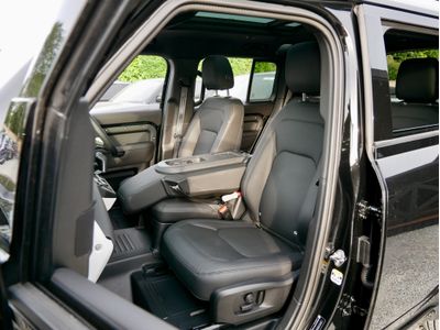 2025 Land Rover Defender