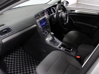 2017 Volkswagen Golf