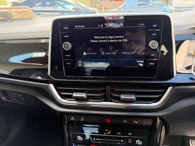 2023 Volkswagen T-Roc