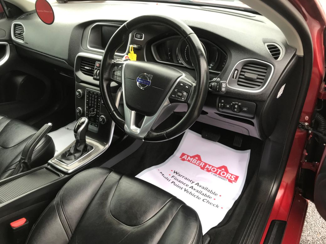 2016 Volvo V40