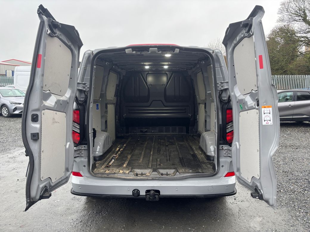 2025 Ford Transit Custom