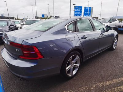 2017 Volvo S90