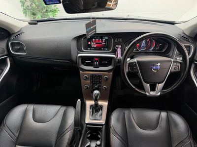 2016 Volvo V40 Cross Country