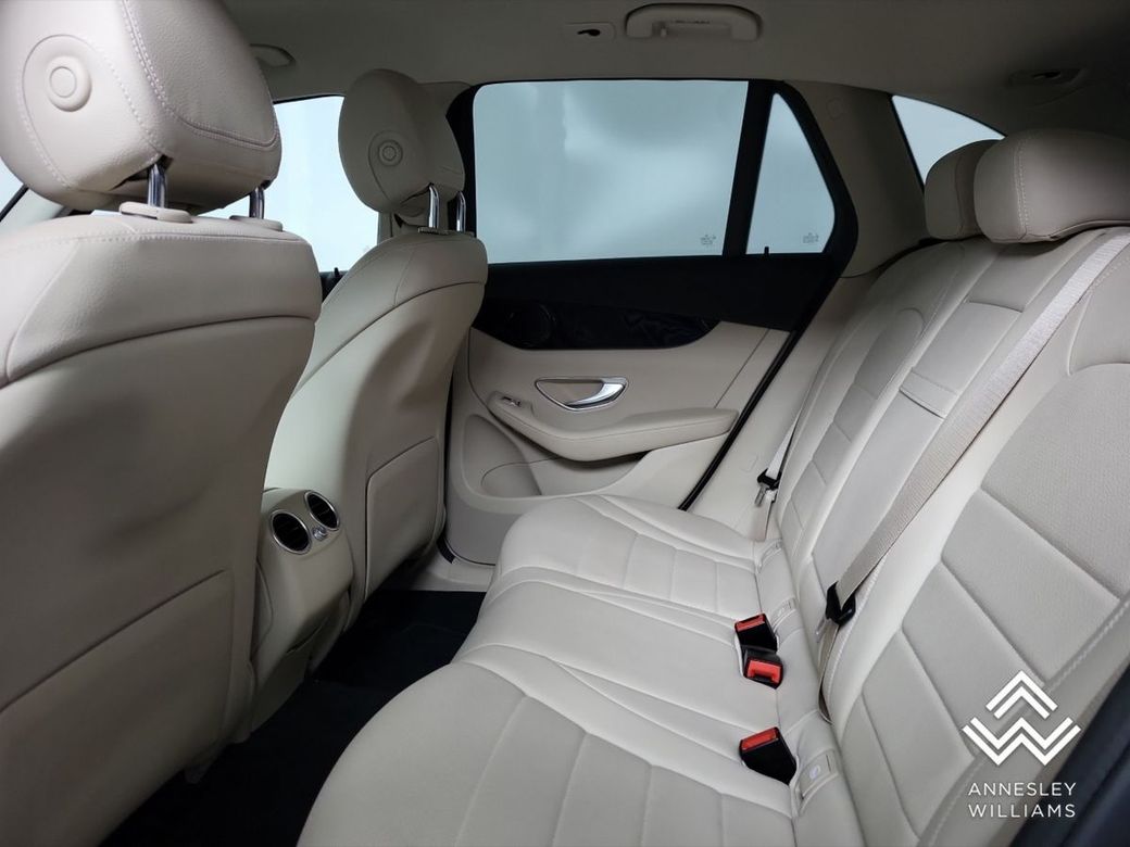 2022 Mercedes-Benz GLC Class