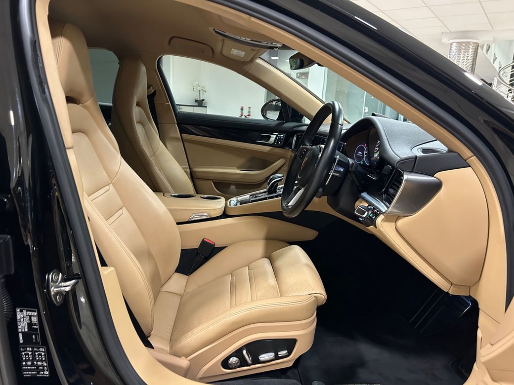 2018 Porsche Panamera