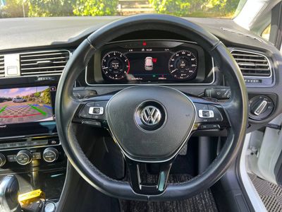 2019 Volkswagen Golf