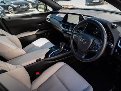 2023 Lexus UX 250H
