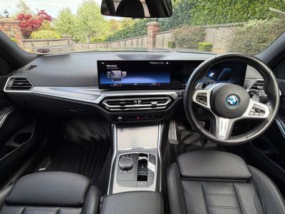 2024 BMW 330