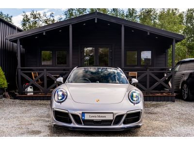 2017 Porsche 911