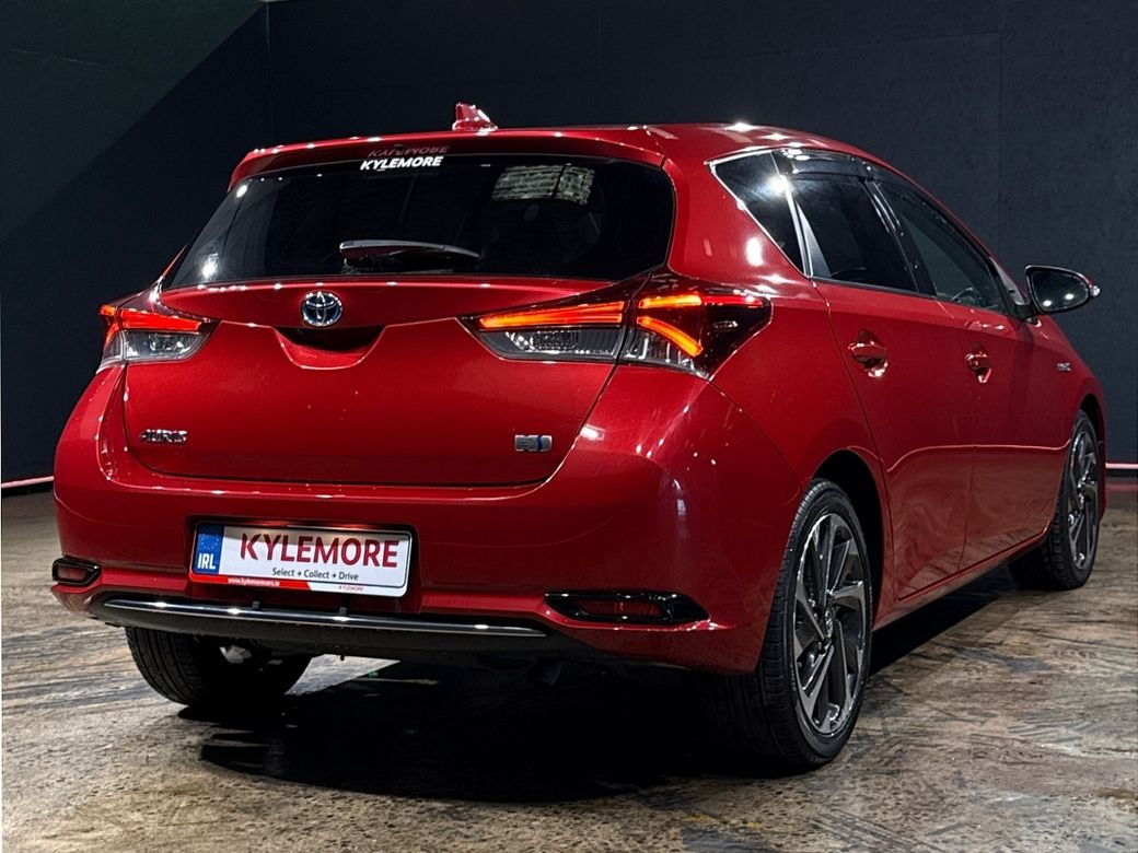 2016 Toyota Auris