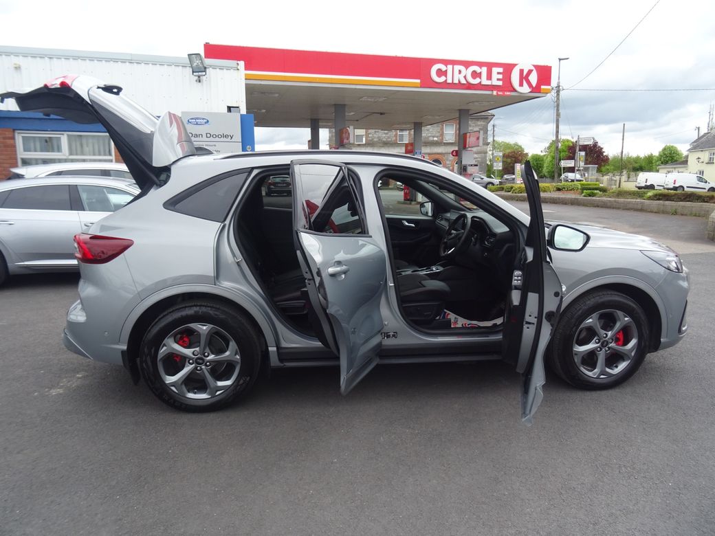 2025 Ford Kuga
