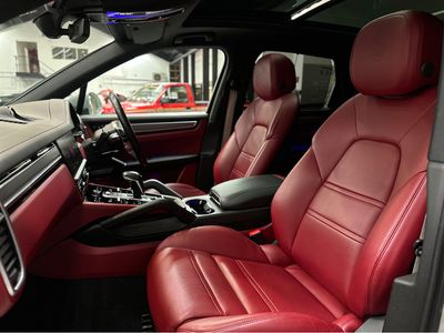 2023 Porsche Cayenne