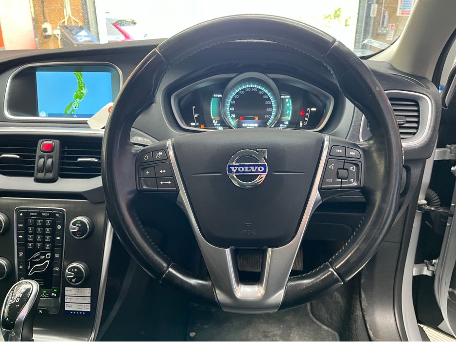 2015 Volvo V40