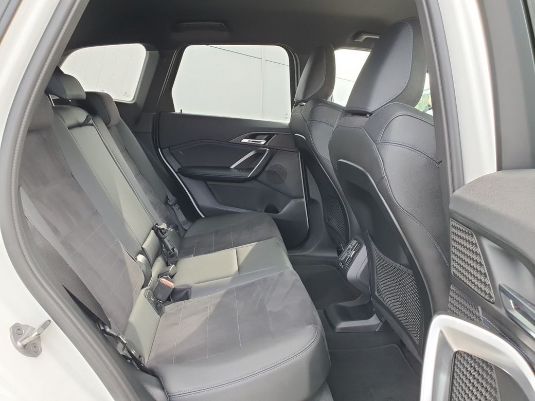 2023 BMW X1
