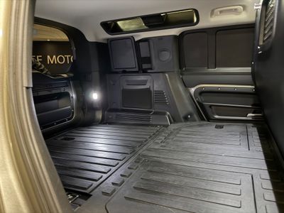 2023 Land Rover Defender