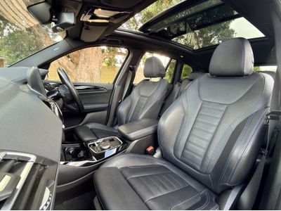 2025 BMW iX3