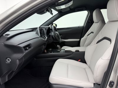 2026 Lexus UX 300e