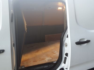 2023 Peugeot Partner