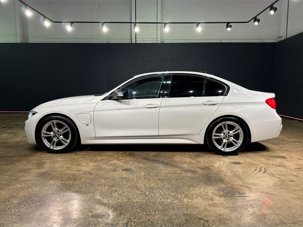 2017 BMW 330