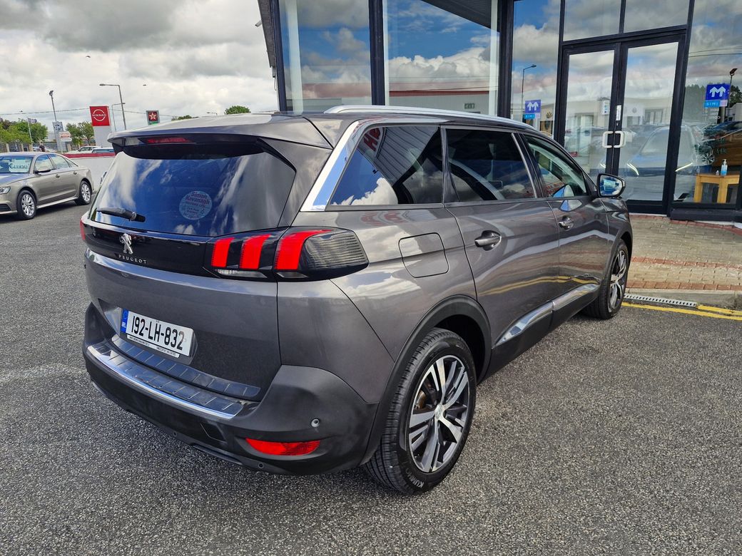 2019 Peugeot 5008