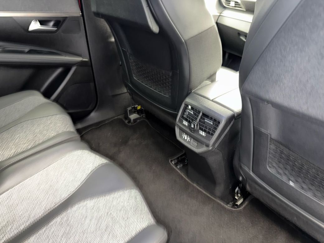 2020 Peugeot 5008
