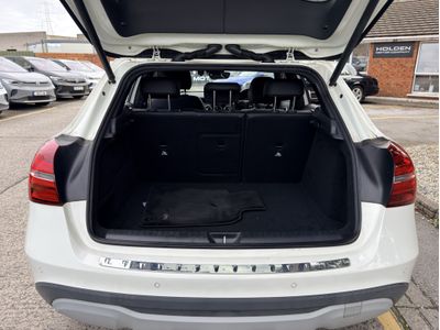 2017 Mercedes-Benz GLA 180