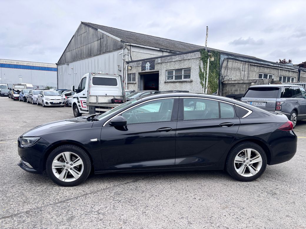 2021 Opel Insignia