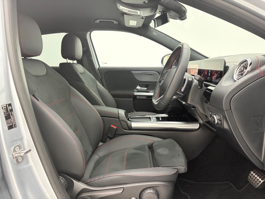 2025 Mercedes-Benz EQA