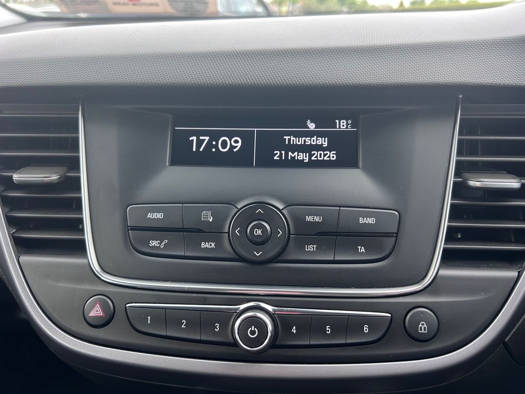 2021 Opel Crossland X