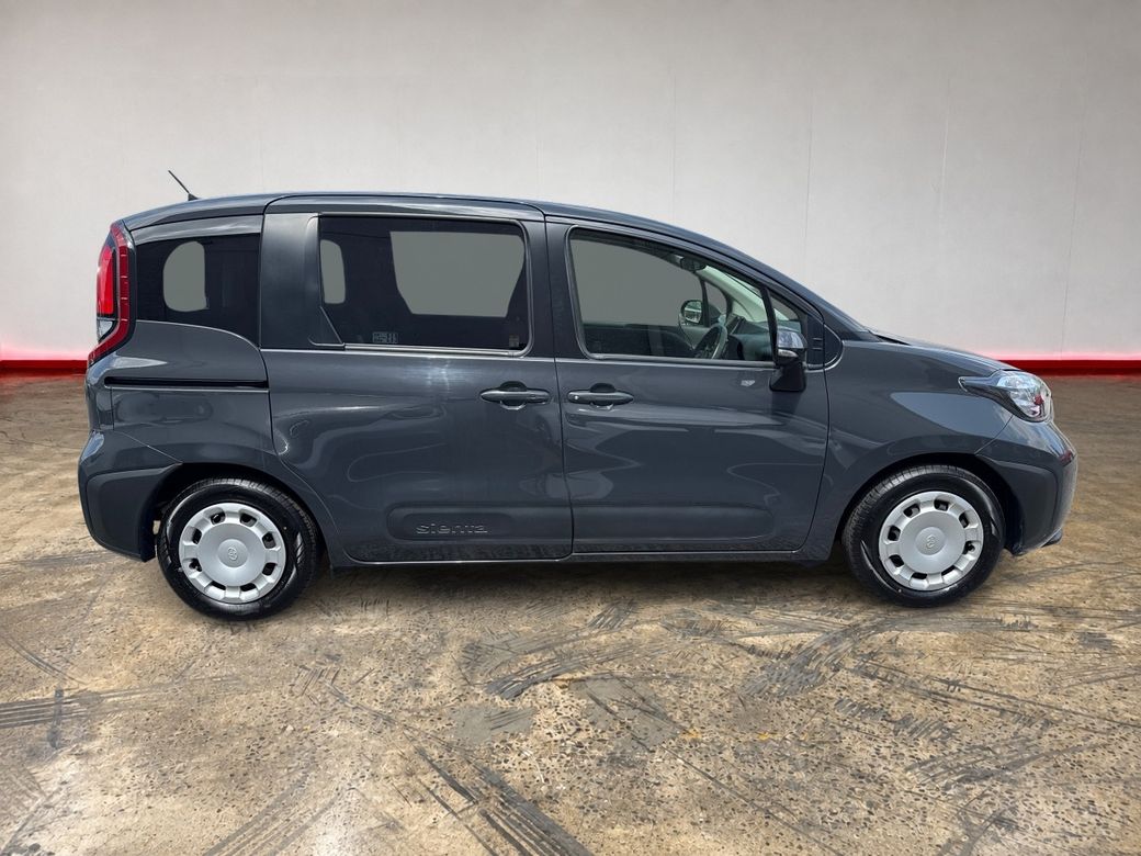 2023 Toyota Sienta