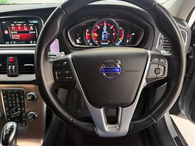 2016 Volvo V40